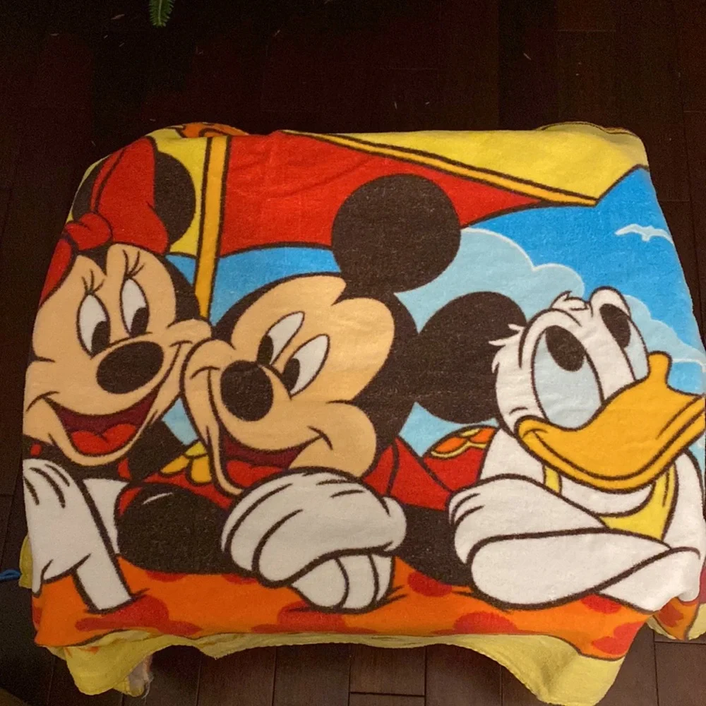 Disney vintage towel turns into a backpack bag